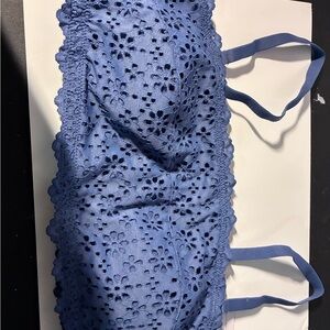 Auden Periwinkle Eyelet Lace Bralette size medium